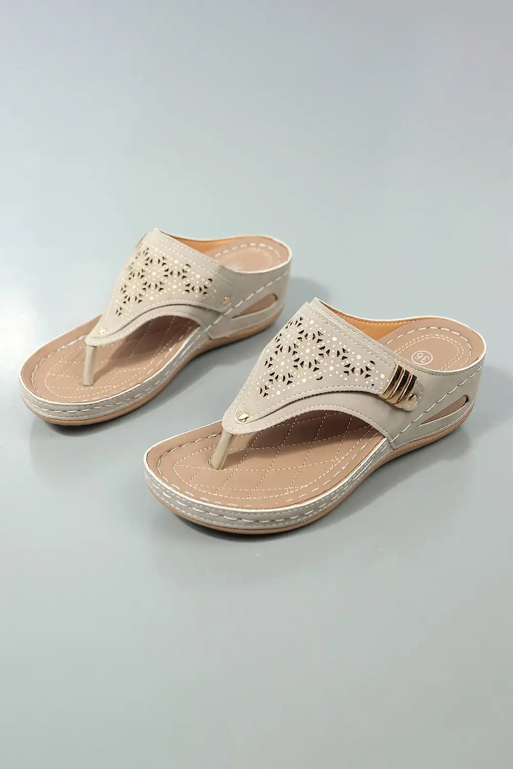 Casually Elegant Slippers with a Refined Edge