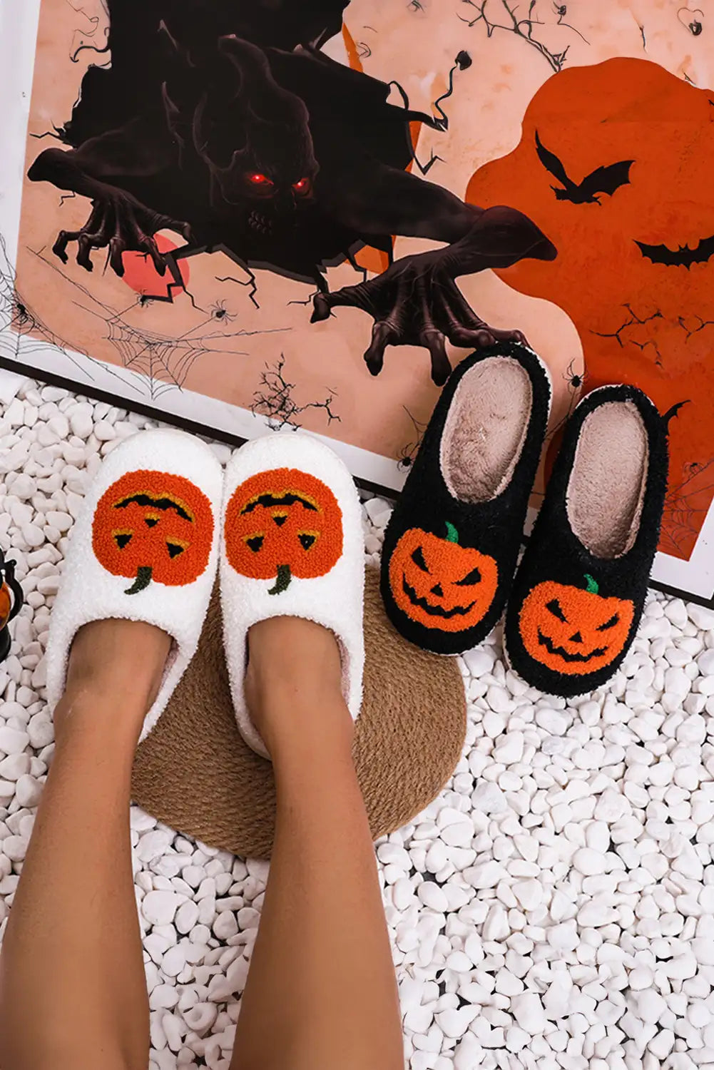 Spooky Pumpkin Print Plush Slippers