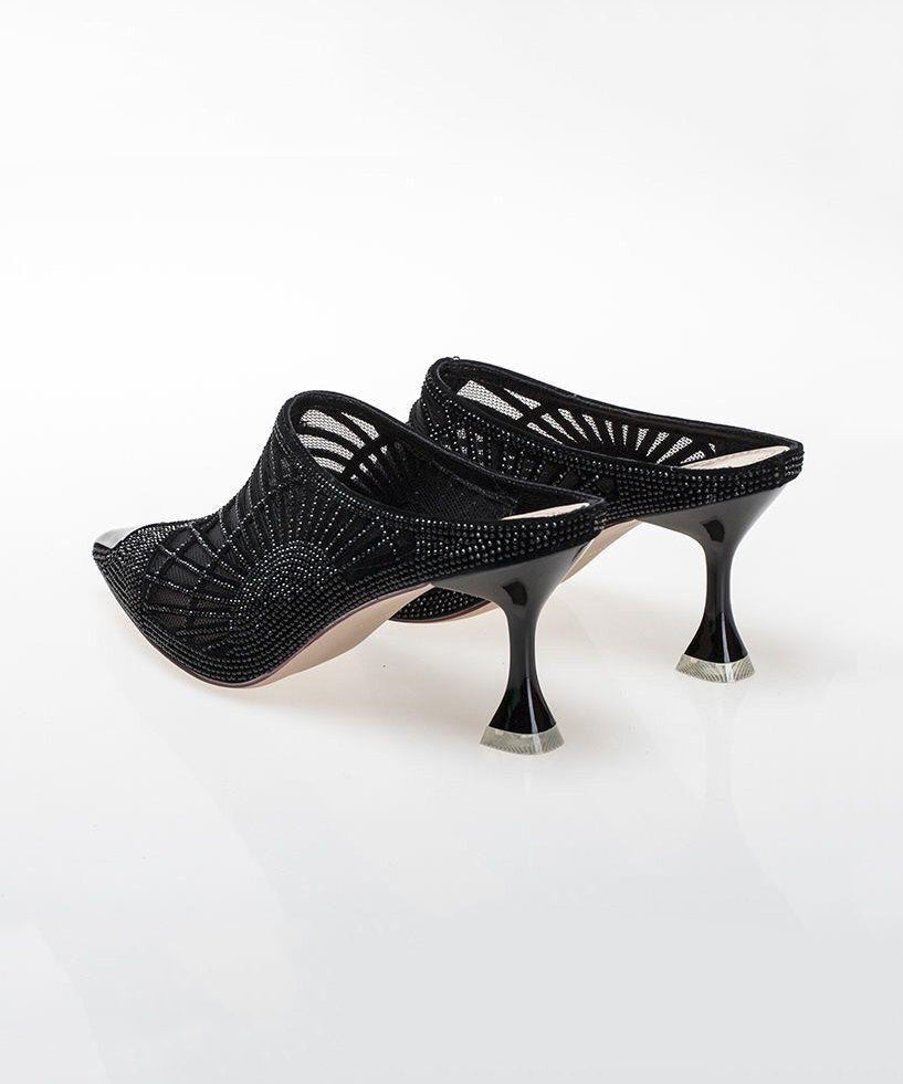 Vintage Style Heels with a Modern Fit