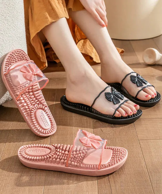 Effortlessly Elegant Slippers with a Timeless Design