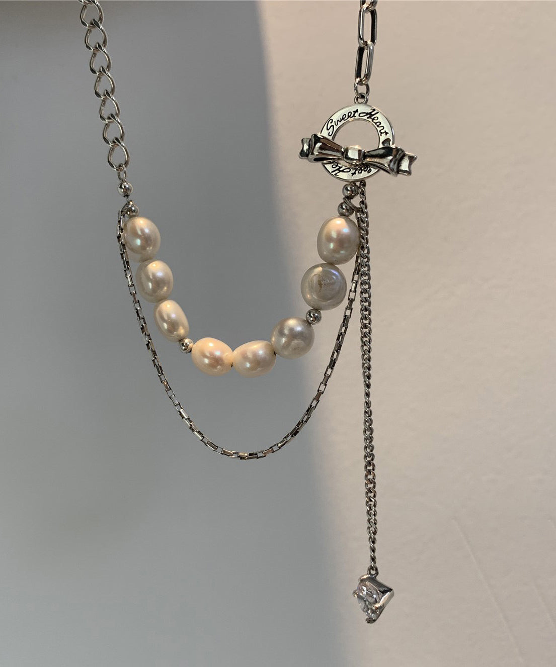 White Stainless Steel Pearl Bow Tassel Sweater Lariat Necklace