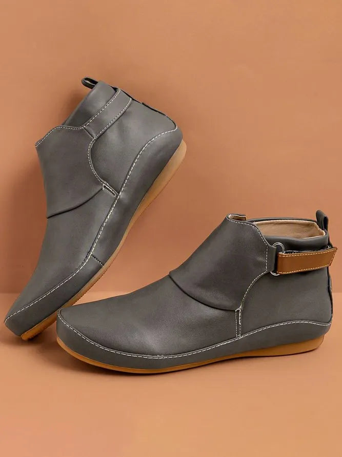 Elegantly Styled Boots for Everyday Wear