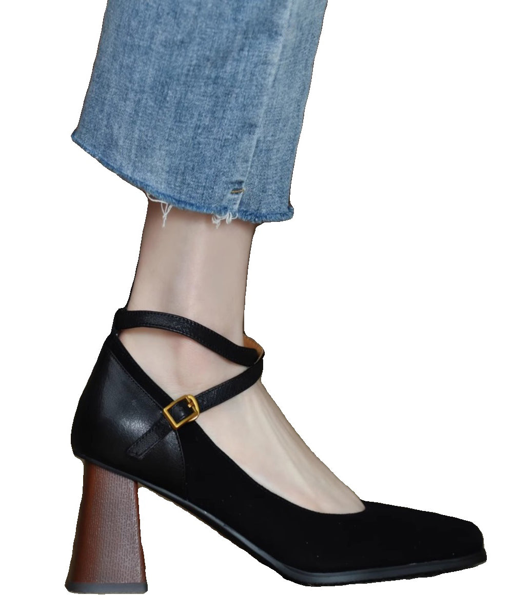 Finely Styled Heels with a Classic Vintage Look
