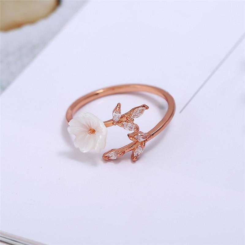 Dainty Flower Gold Ring