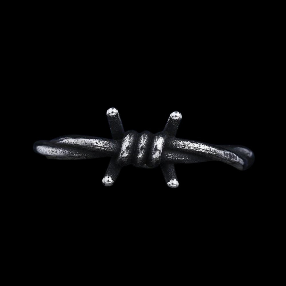 Single Barb Wire Knot Ring