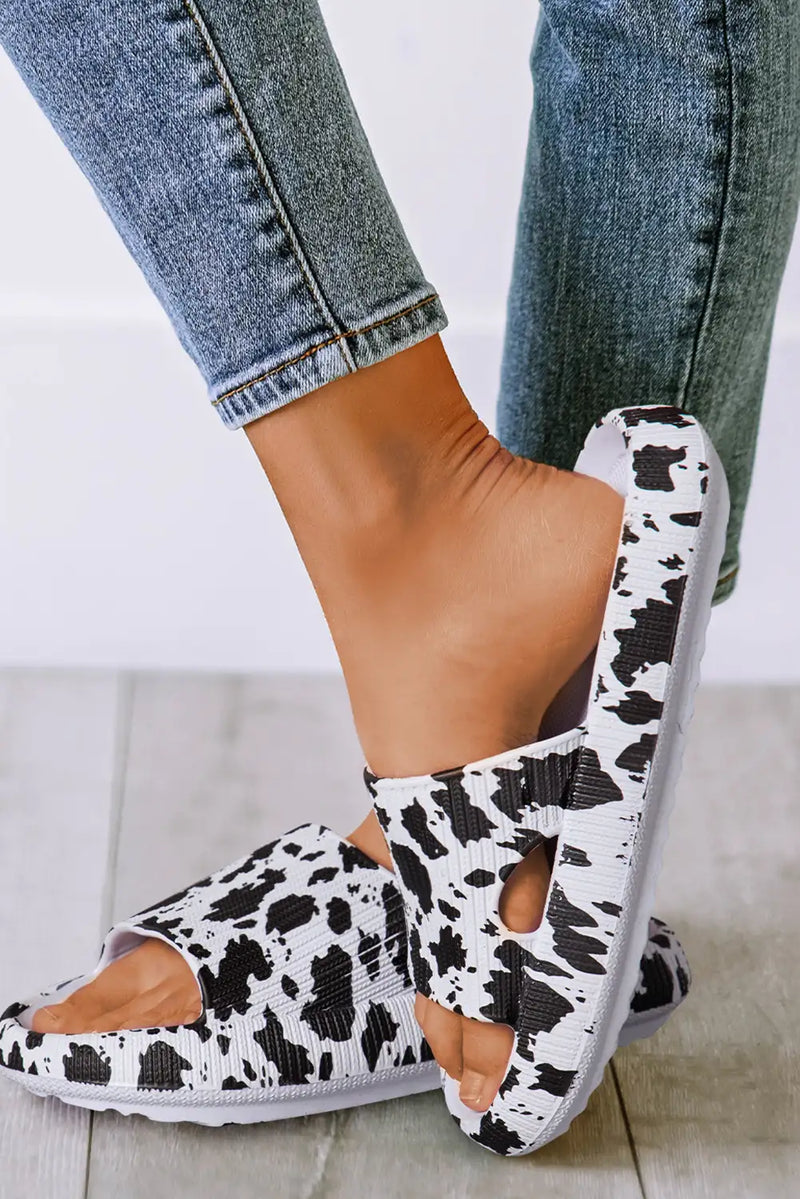 Stylish White Cow Spot Print Slippers