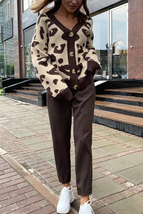 Stefanie® | Soft, thick leopard print knit sweater