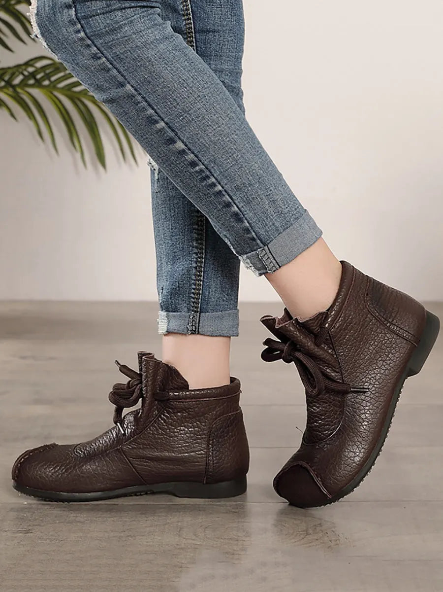 Finely Styled Boots with a Classic Vintage Look