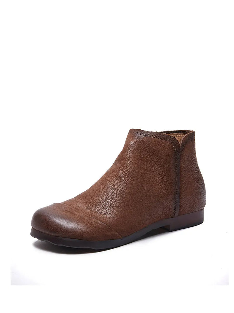 Finely Styled Boots with a Classic Vintage Look
