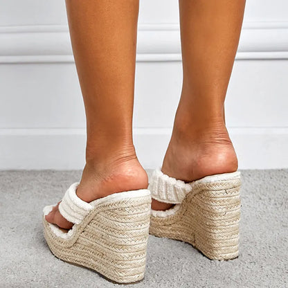 Finely Styled Shoes with a Classic Vintage Look