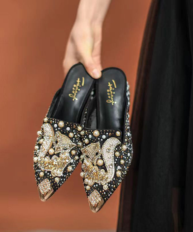 Subtly Elegant Sandals with a Refined Vintage Look