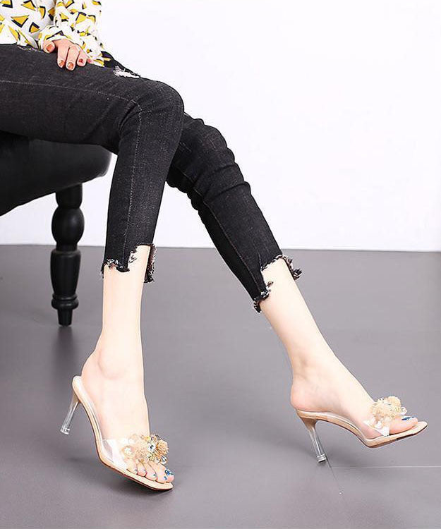 Effortlessly Elegant Slippers with a Timeless Design