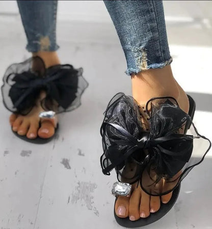 Elegantly Styled Slippers for Everyday Wear