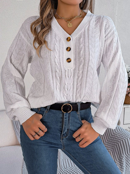 Maite® | Long-sleeved sweater with cable knit and V-neck