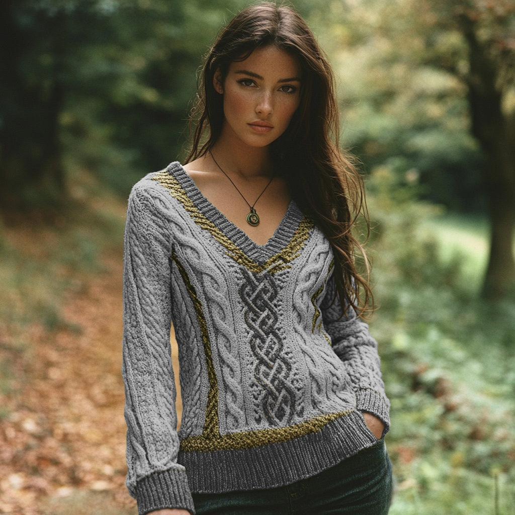 Vintage V-neck Knitted Two-tone Jacquard Irish Aran Sweater elevenforest