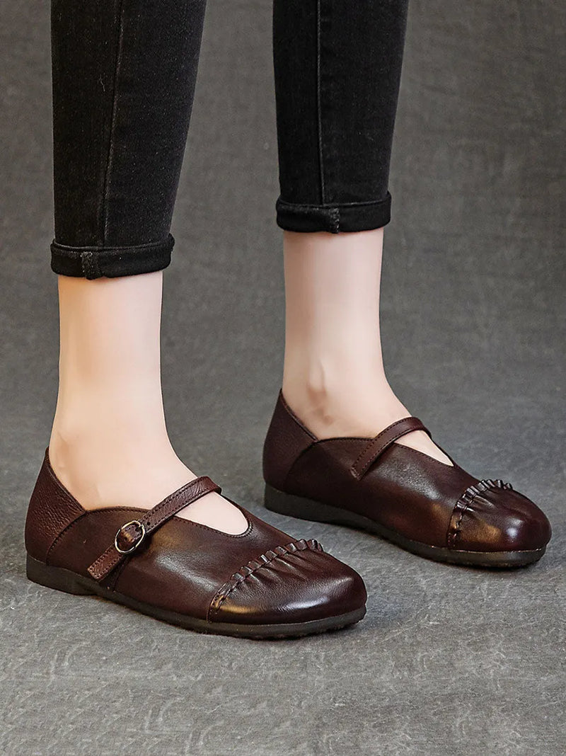 Casually Elegant Shoes with a Refined Edge