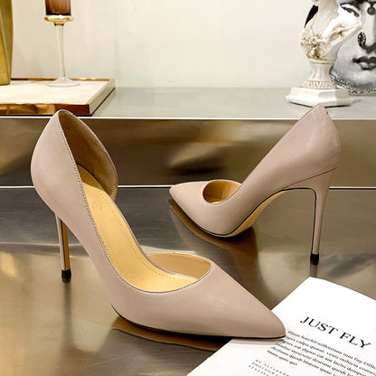 Classic Vintage Heels with a Flattering Fit