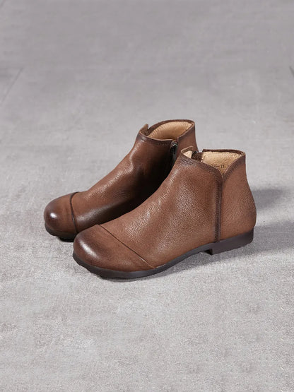 Finely Styled Boots with a Classic Vintage Look