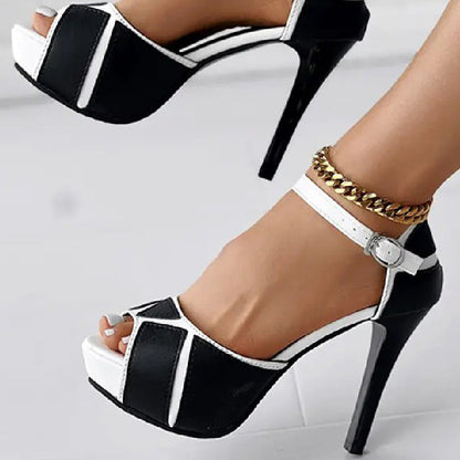 Classic Designed Shoes in a Timeless Cut