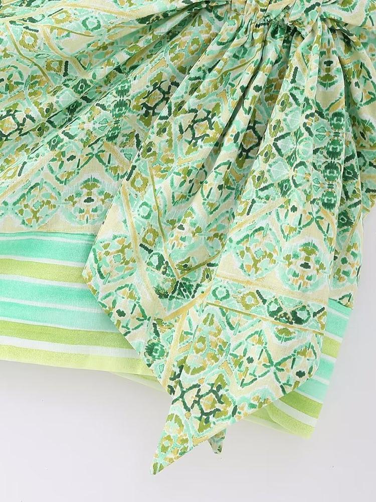 Val Retro Printed Wrap Mini Skirt