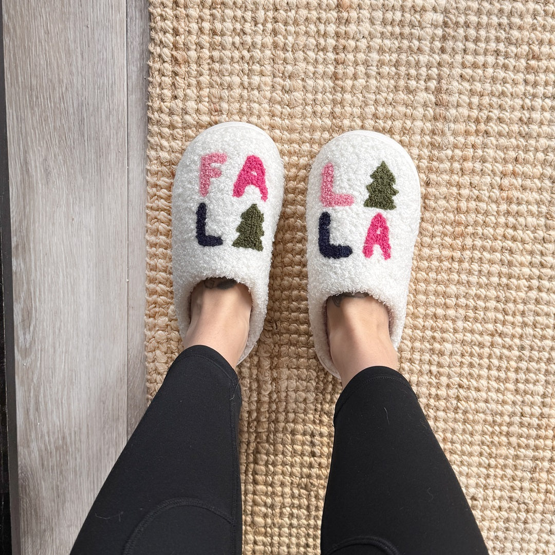 Effortlessly Elegant Slippers with a Timeless Design