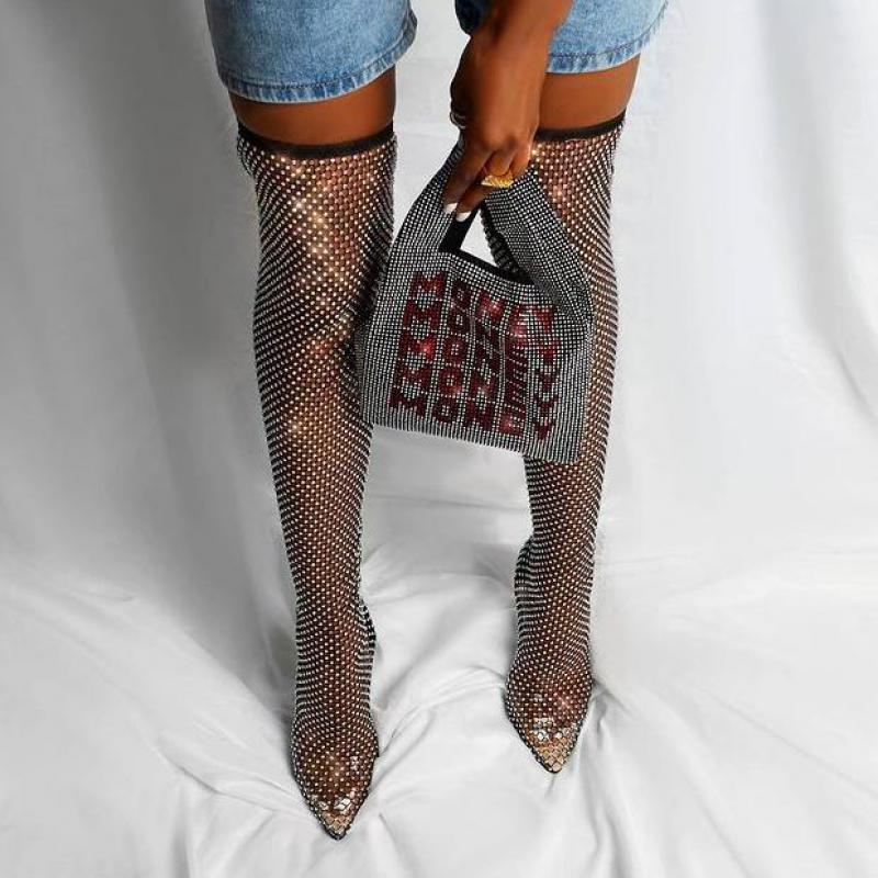 Classic Vintage Heels with a Flattering Fit
