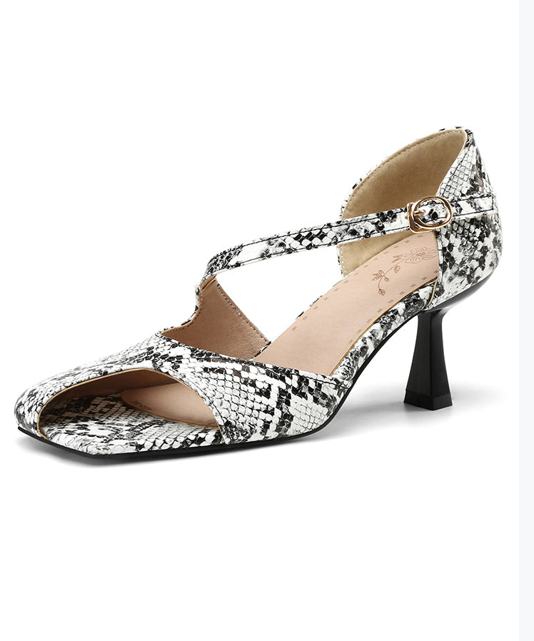 Finely Styled Heels with a Classic Vintage Look