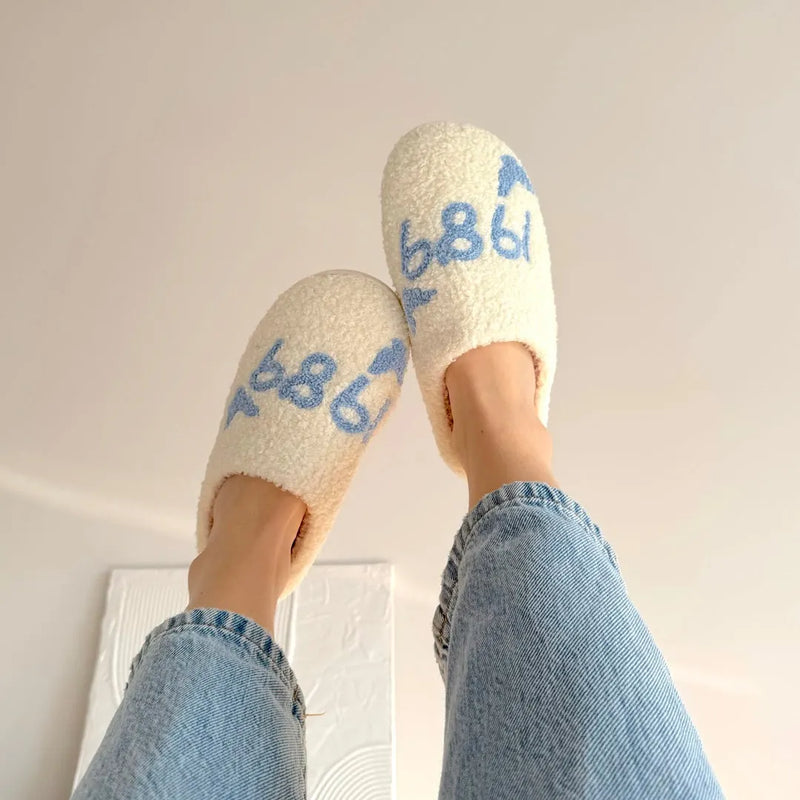 Finely Styled Slippers with a Classic Vintage Look