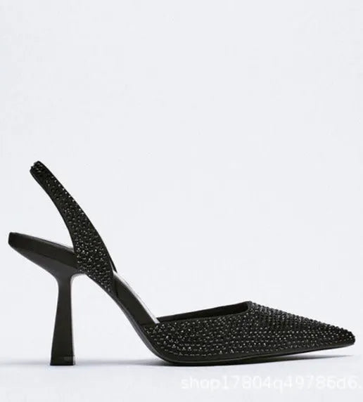 Classic Vintage Heels with a Flattering Fit