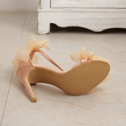Casually Elegant Shoes with a Refined Edge