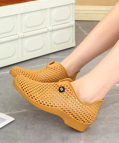 Versatile Yellow Hollow Out Walking Sandals Aa002
