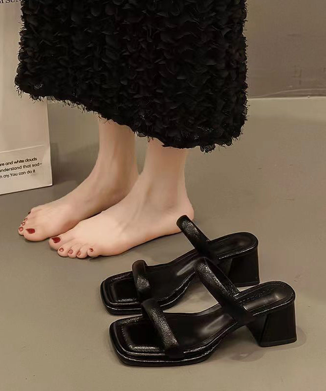 Classic Vintage Sandals with a Flattering Fit
