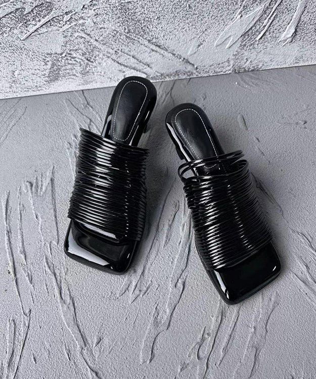 Subtly Elegant Sandals with a Refined Vintage Look