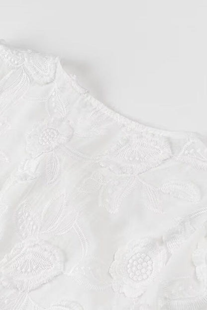 Sweet Lace Frenulum With Bow O Neck Tops