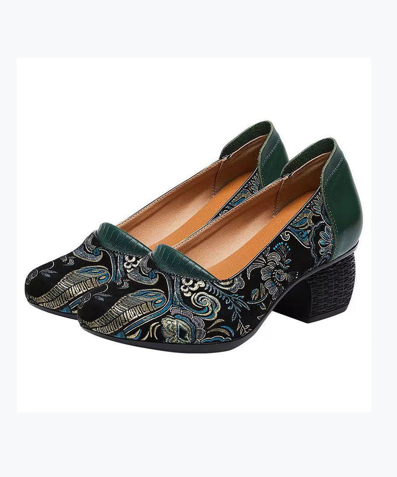 Beautifully Finished Heels in a Timeless Design