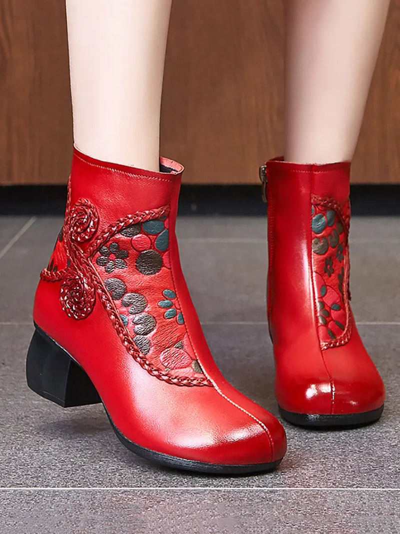 Casually Elegant Boots with a Refined Edge