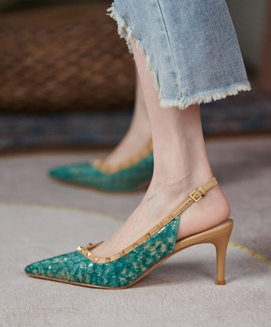 Finely Styled Heels with a Classic Vintage Look