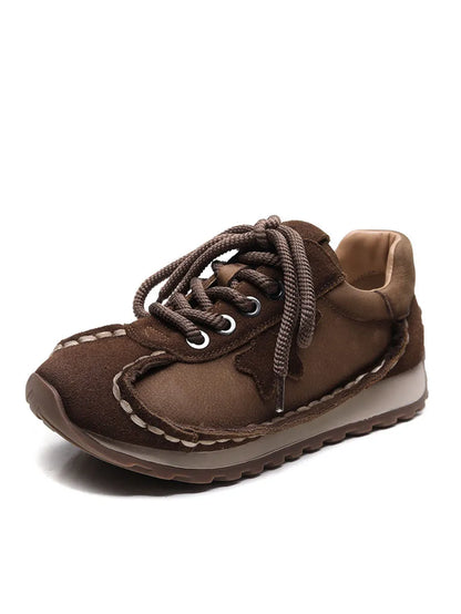 Effortlessly Elegant Shoes with a Timeless Design