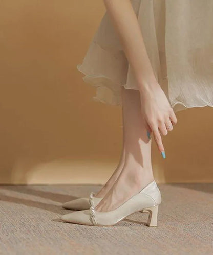 Classic Vintage Heels with a Flattering Fit