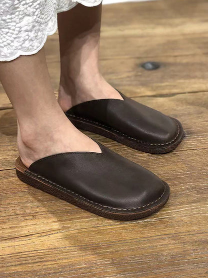 Effortlessly Elegant Slippers with a Timeless Design