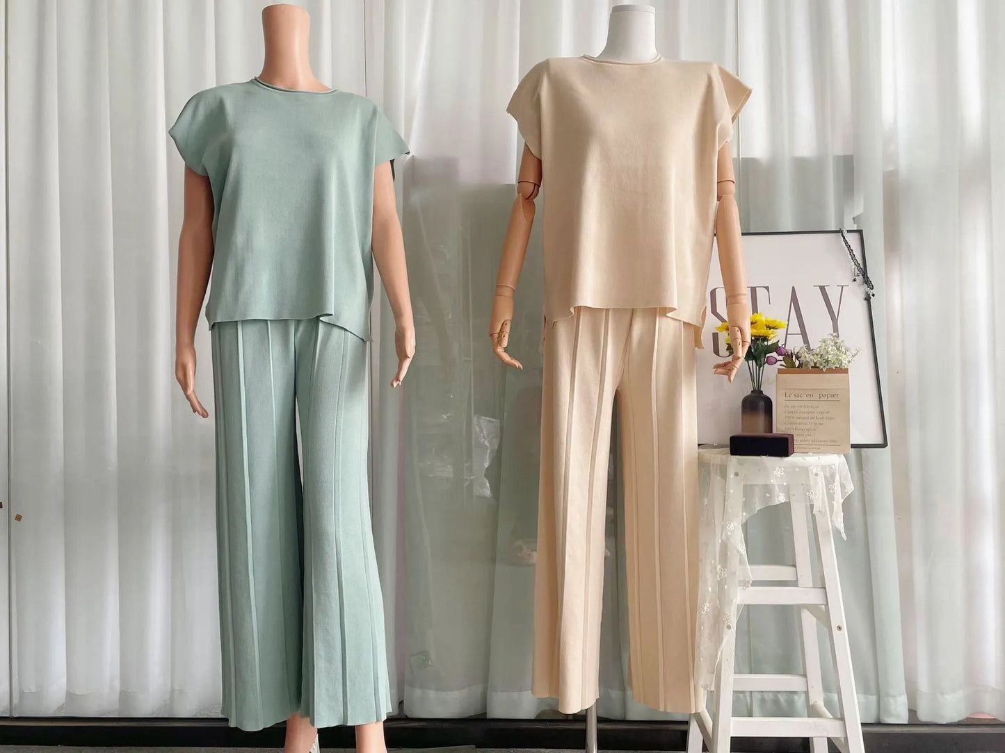 Summer Color Sleeveless Vest Sweater Wide Leg Pants Ice Silk Set – Outfit for Hot Days