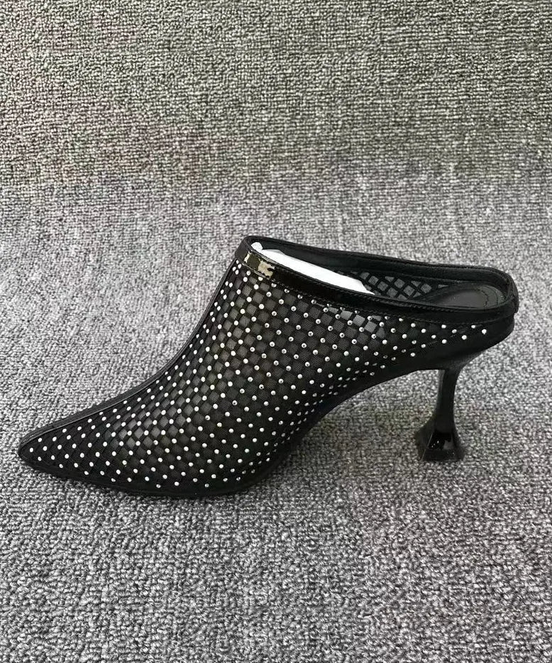 Subtly Elegant Sandals with a Refined Vintage Look