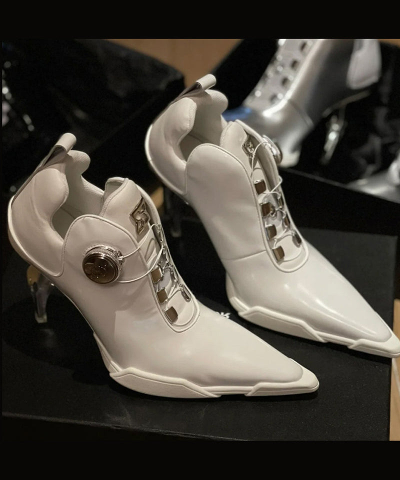 Subtly Elegant Boots with a Refined Vintage Look