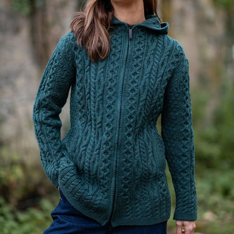Women's Clan Pattern Zip Hooded Sweater elevenforest
