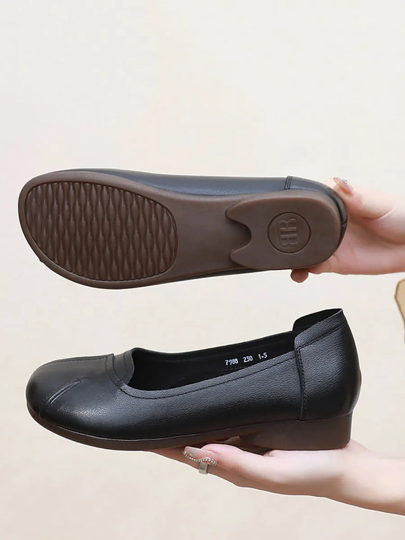 Classic Vintage Shoes with a Flattering Fit