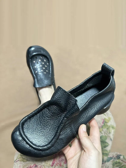 Subtly Elegant Shoes with a Refined Vintage Look