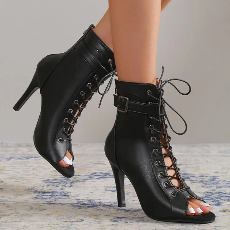 Vintage Style Shoes with a Modern Fit