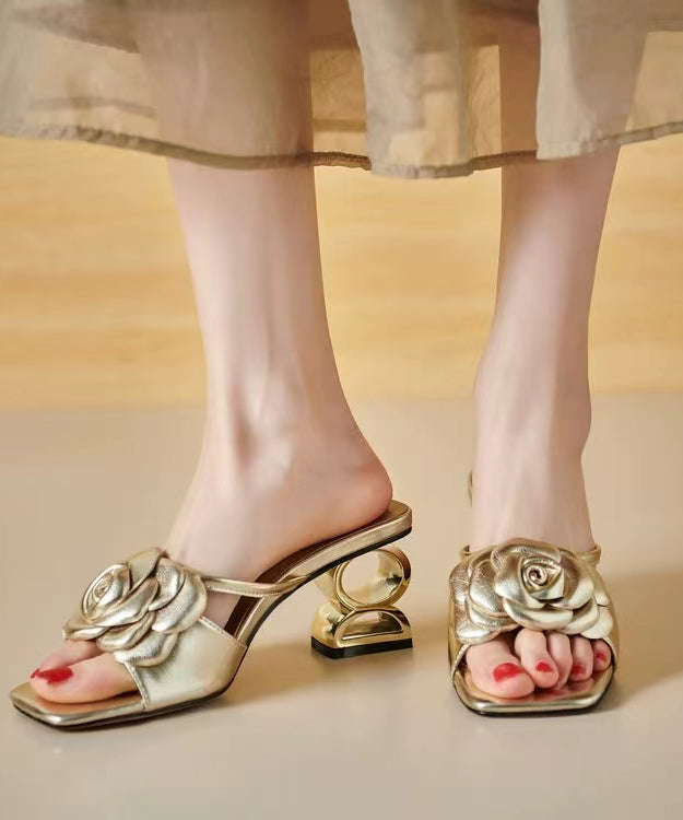 Finely Styled Sandals with a Classic Vintage Look