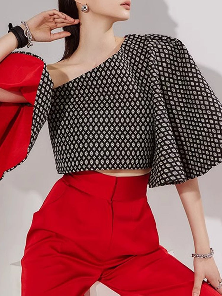 Bella Blouse