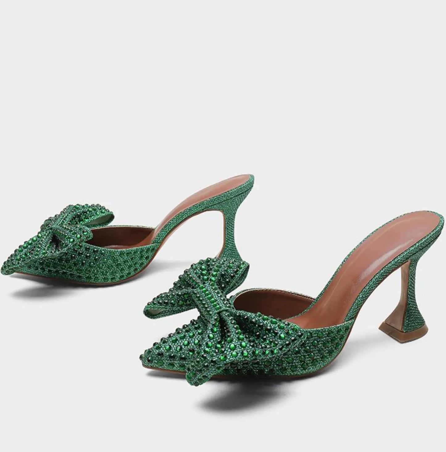 Classic Vintage Heels with a Flattering Fit